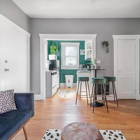 Jungle Themed Apt. Close To Coffee, Food + Shops! Tampa Eksteriør bilde
