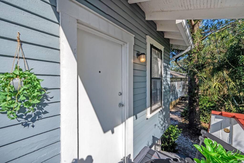 Jungle Themed Apt. Close To Coffee, Food + Shops! Tampa Eksteriør bilde