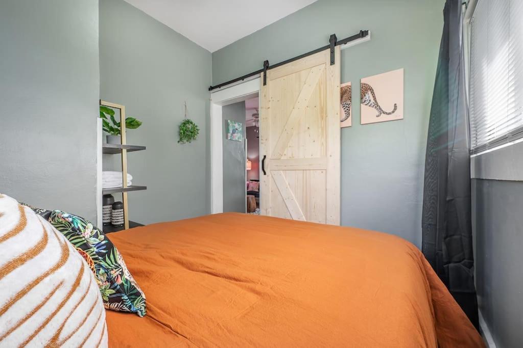 Jungle Themed Apt. Close To Coffee, Food + Shops! Tampa Eksteriør bilde